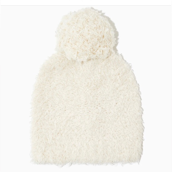 Snow Drift Hat - Picture 1 of 2